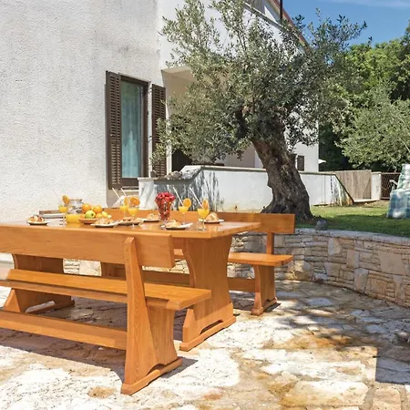 Apartament Beautiful In With Wifi