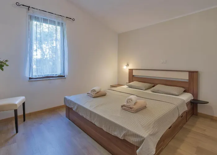 Appartamento Beautiful In With Wifi